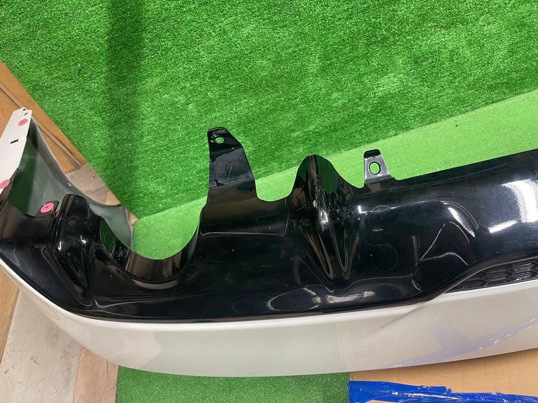 ZVW 30 プリウス　後期　G’s ジーズ　リアバンパー　ディヒューザー