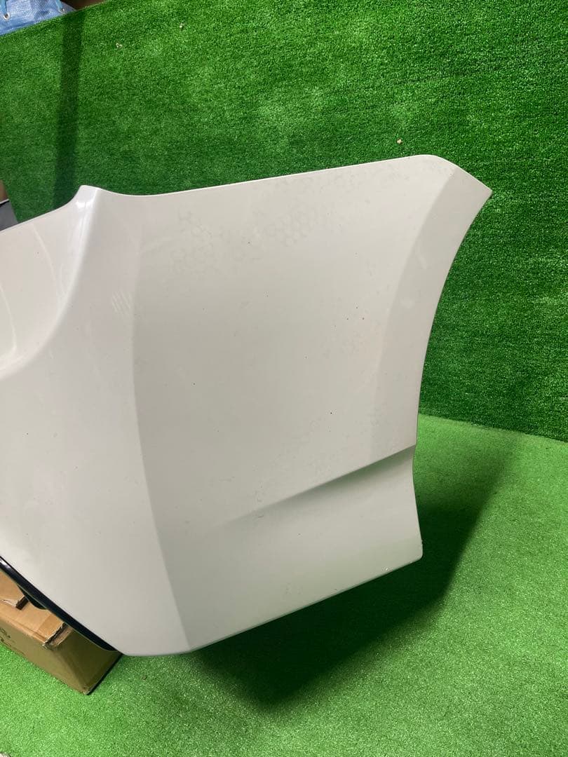 ZVW 30 プリウス　後期　G’s ジーズ　リアバンパー　ディヒューザー