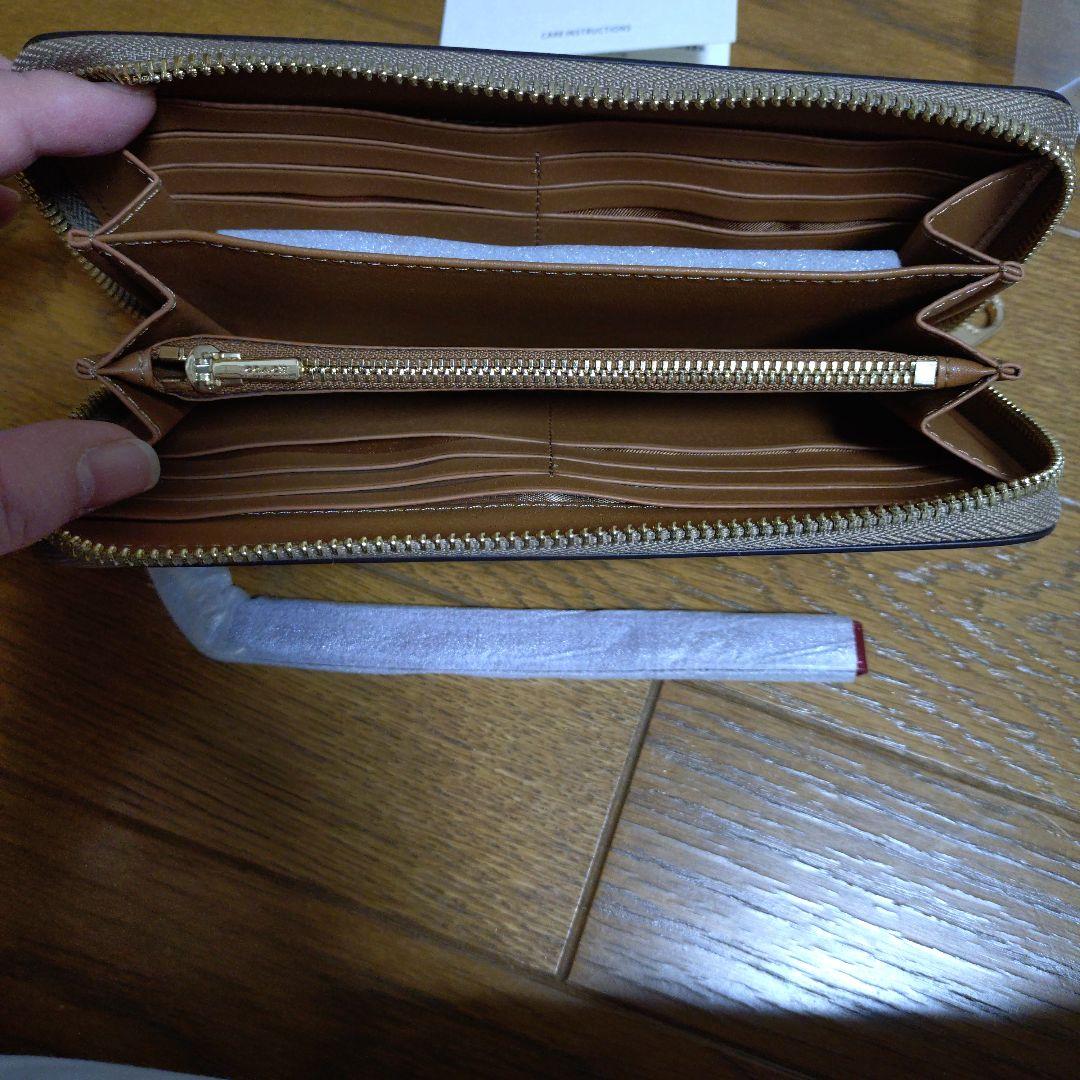 コーチCOACHチェリー柄 長財布 ベージュ ピンク新品未使用