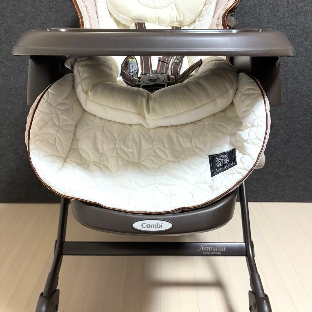 コンビ　ネムリラオートスウィング　プレミアム　ダッコプラス　エッグショック