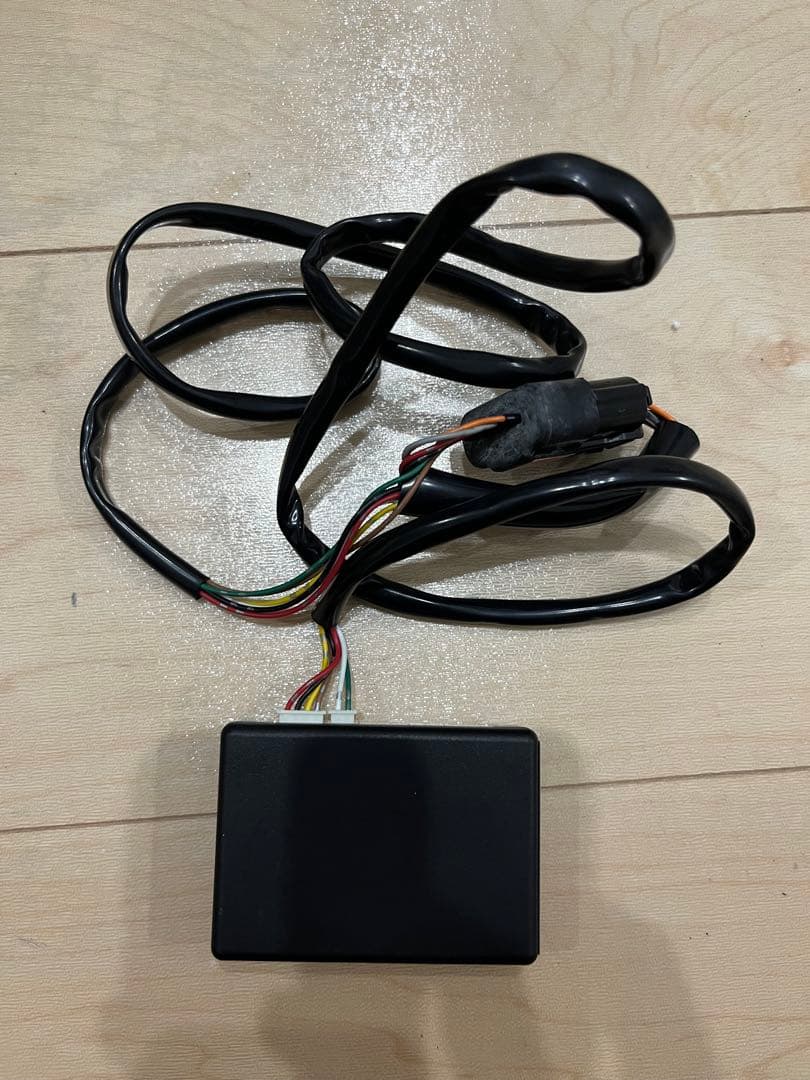 【ken】BLITZ スロットルコントローラー ヴェルファイア