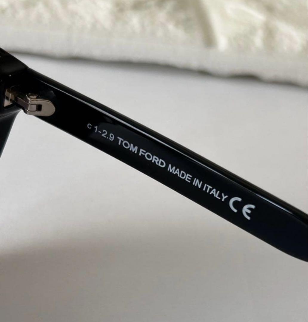 i*i様 TOM FORD トムフォードサングラス ブラックMaxine TF7