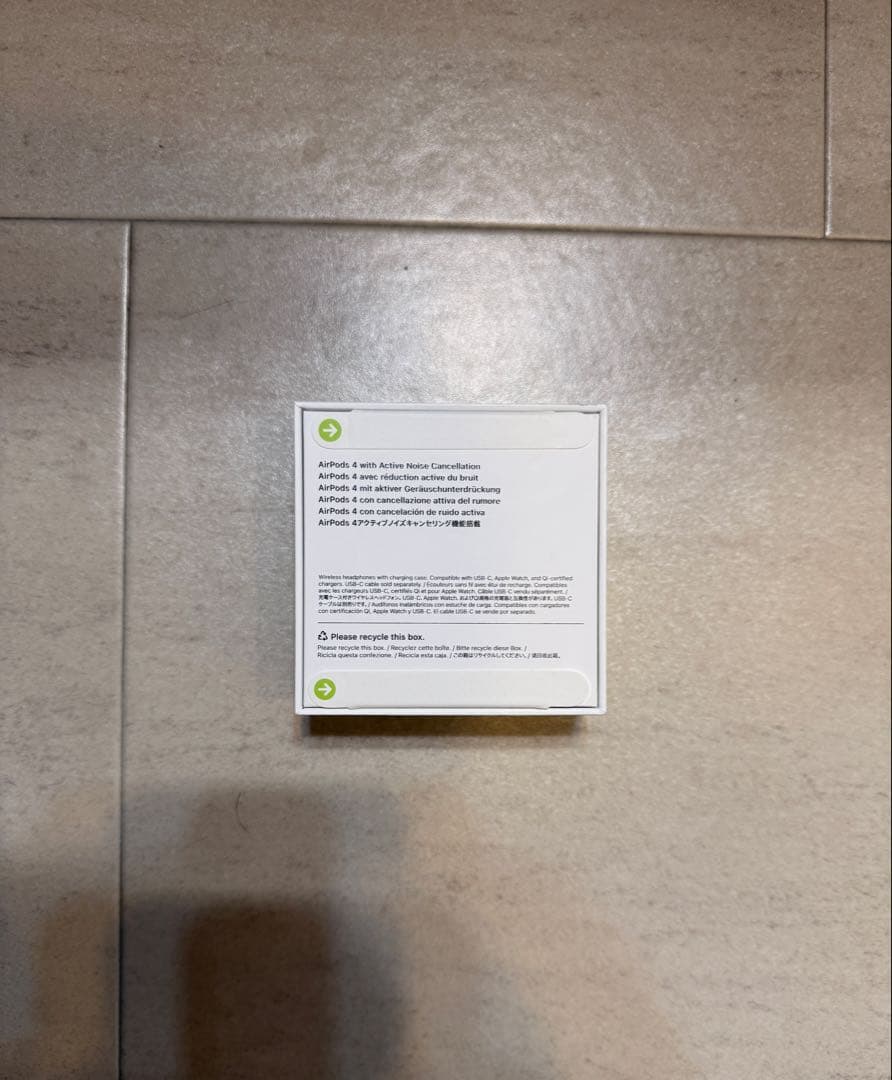 Apple AirPods 4 アクティブノイズ キャンセリング搭載モデル