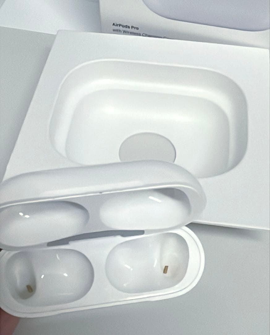 美品　AirPods Pro 本体・充電ケース・箱付き　第一世代