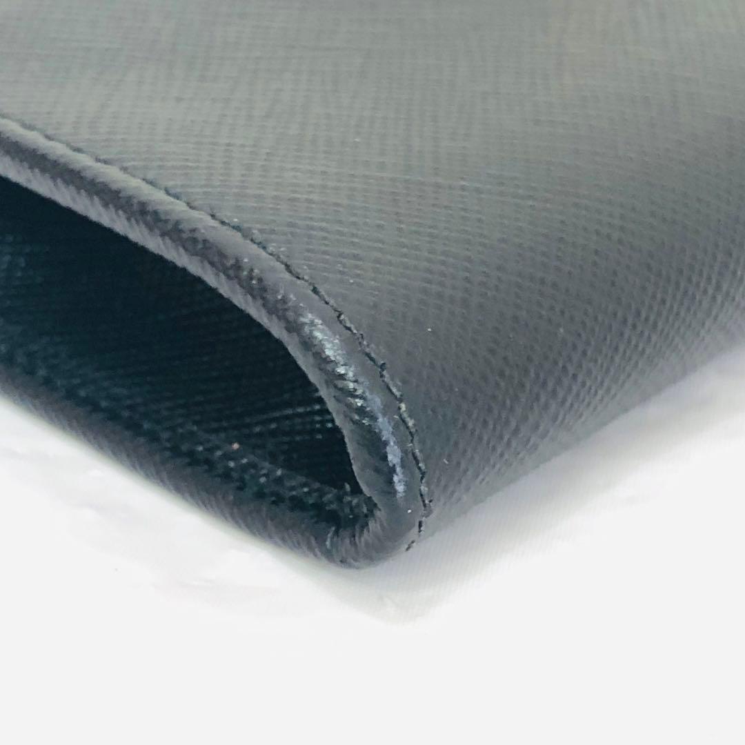 未使用に近い 極美品 PRADA プラダ サフィアーノ レザー ケース 黒