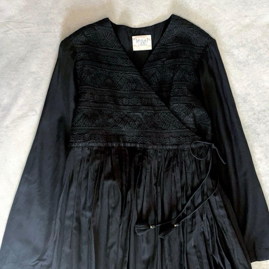 極美品❤️ yuni ユニ 刺繍 カシュクール フレア マキシワンピース 黒