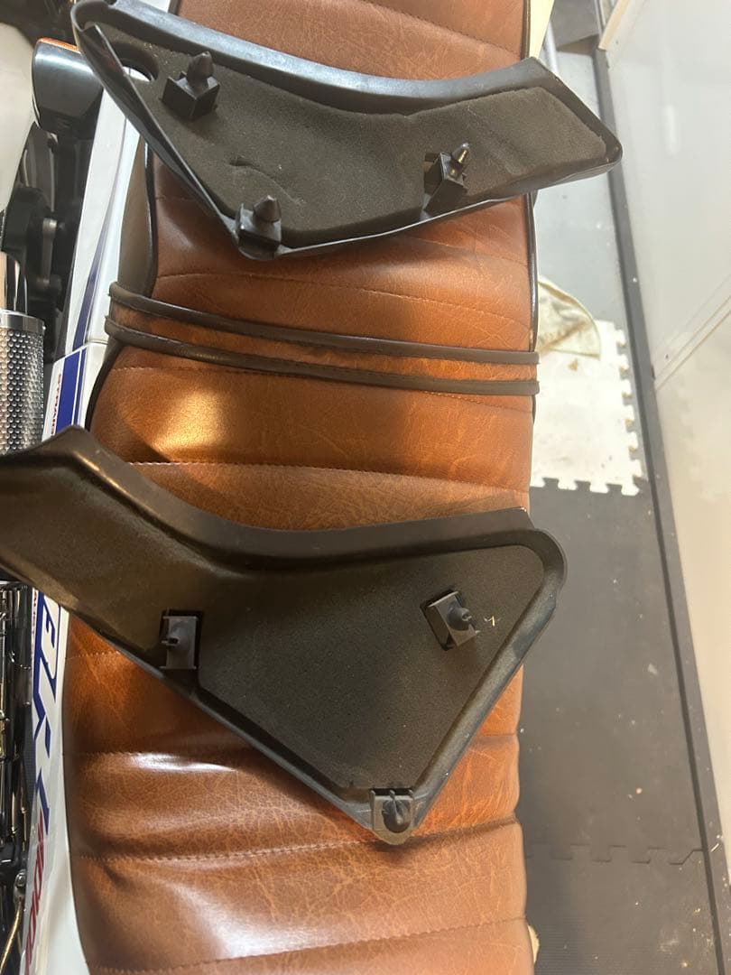 ゼファーχ外装、タンク、サイドカバー、テールカウル