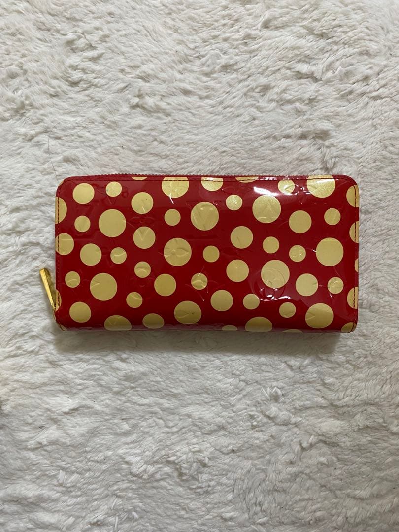 LOUIS VUITTON 草間弥生コラボ　ジッピーウォレット　財布