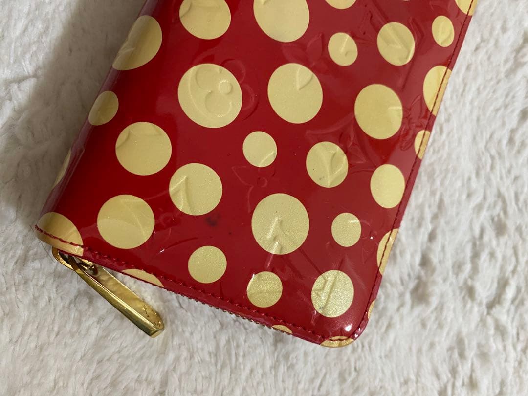 LOUIS VUITTON 草間弥生コラボ　ジッピーウォレット　財布