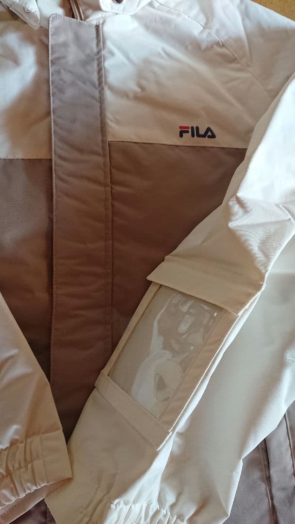 FILA　ジュニア用スキーウェア　超美品