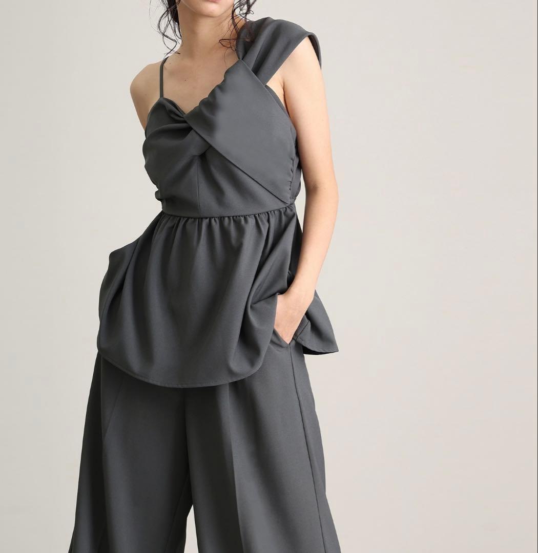 美品✨niana アシンメトリービスチェ&ワイドパンツセットアップ パンツドレス