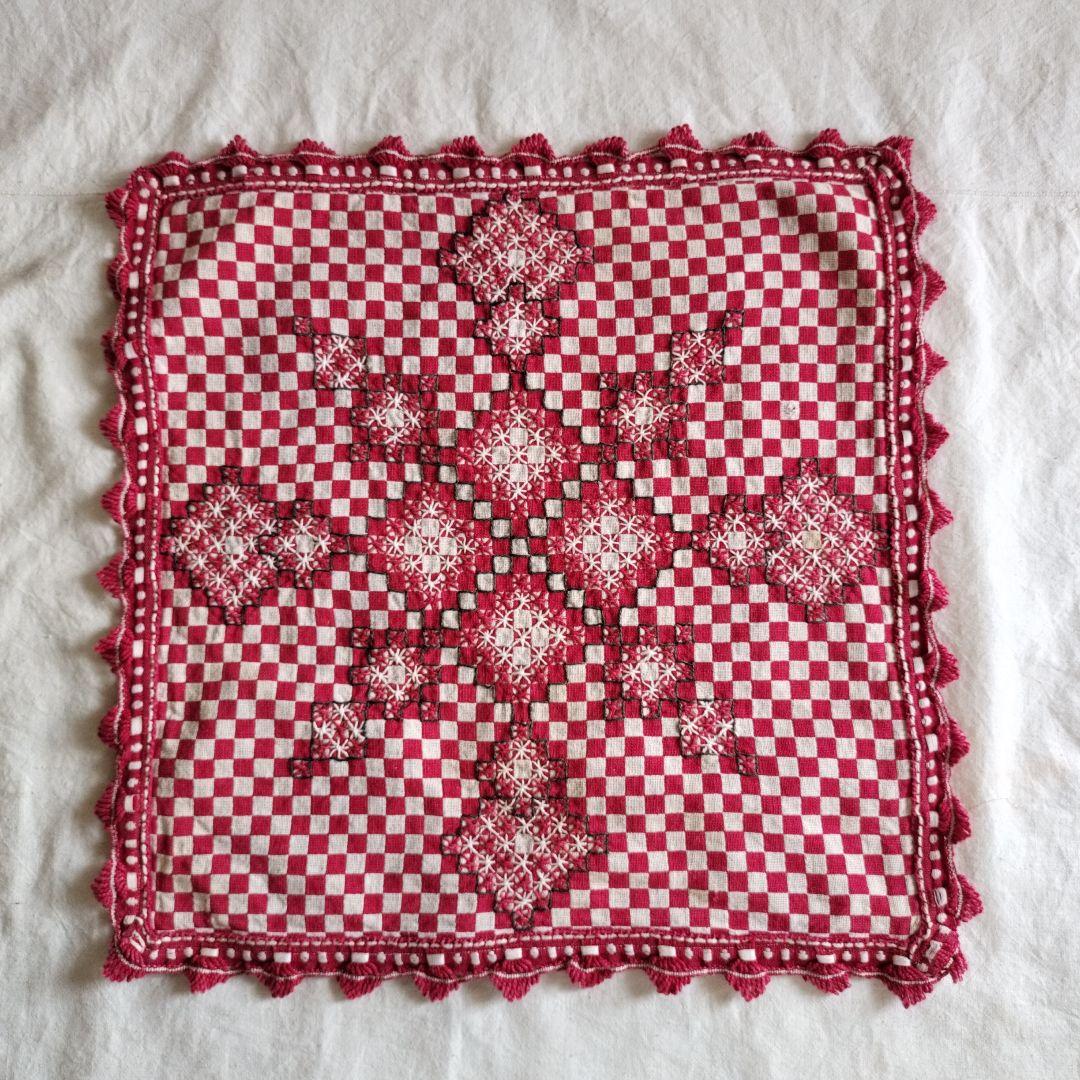 【roseさま】東欧　アンティーク　Red刺繍
