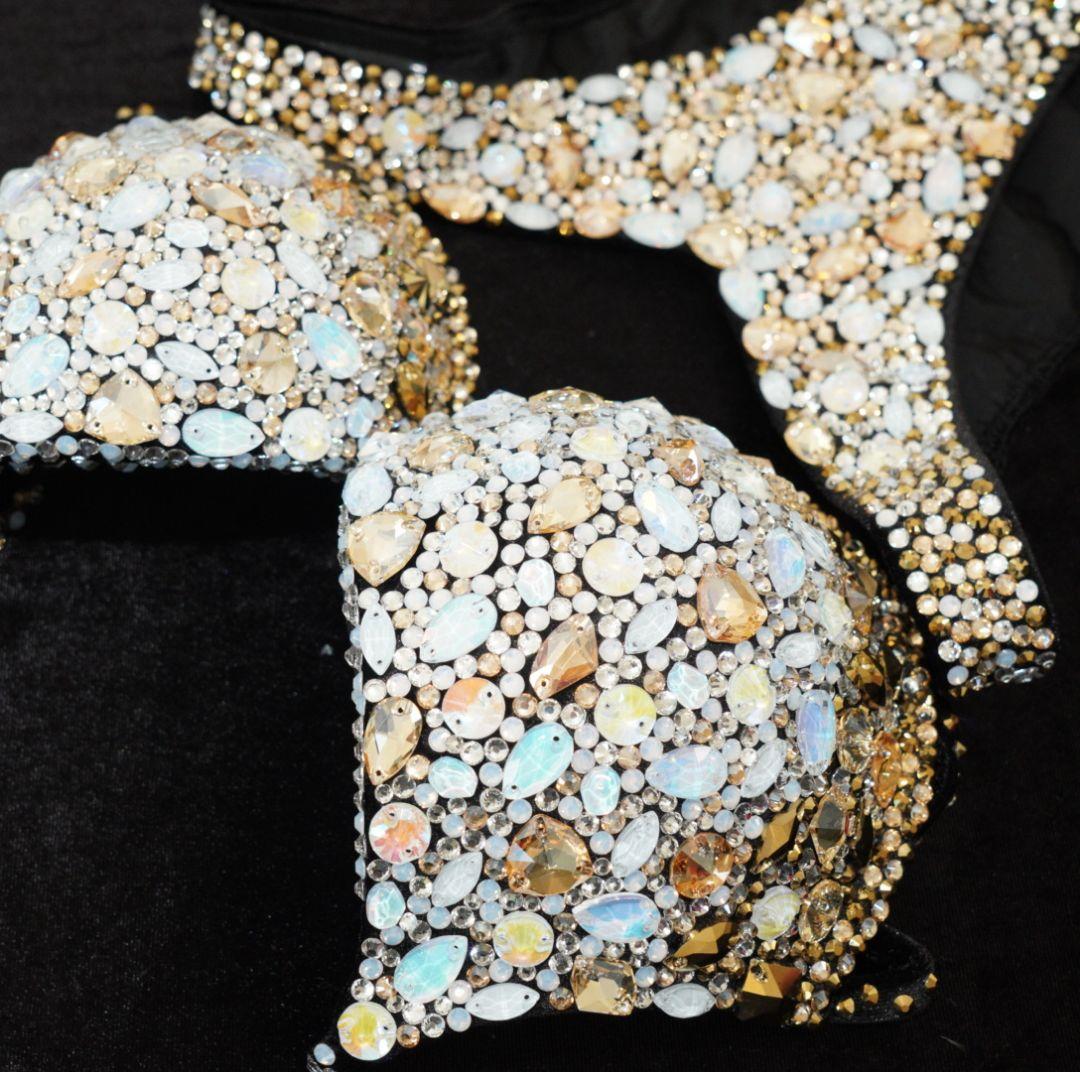 C-Dカップ　フィットネスビキニ　無料パッド付き