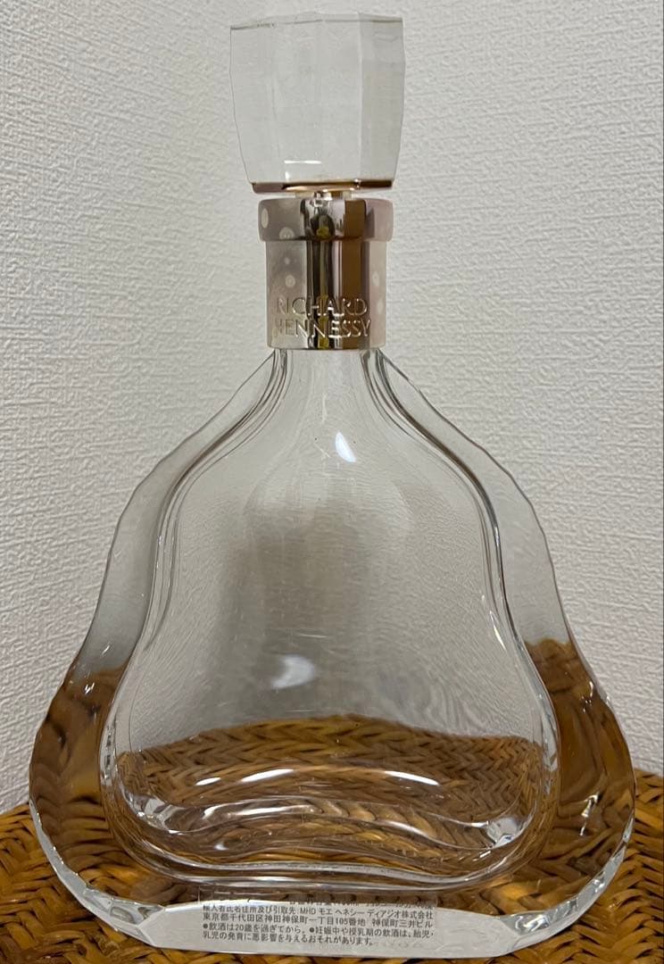ヘネシー　リシャール　バカラ　空瓶