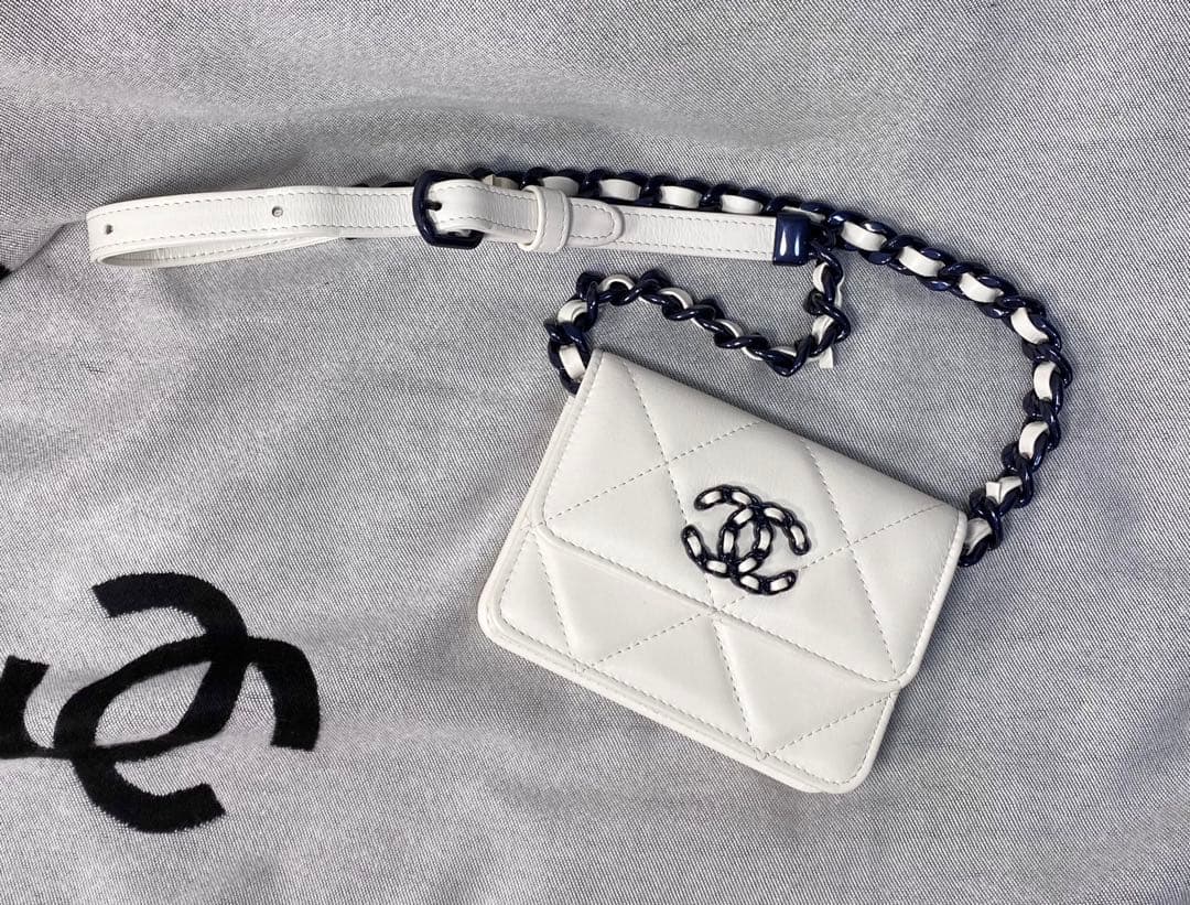 シャネル 19 ウエストバッグ チェーンウォレット