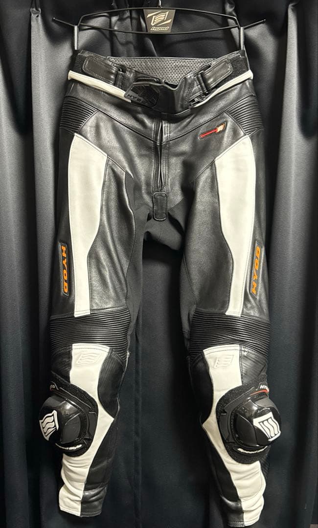 ぐ*ぅ様 HYOD ヒョードー レザーパンツ Mサイズ(ブーツイン)