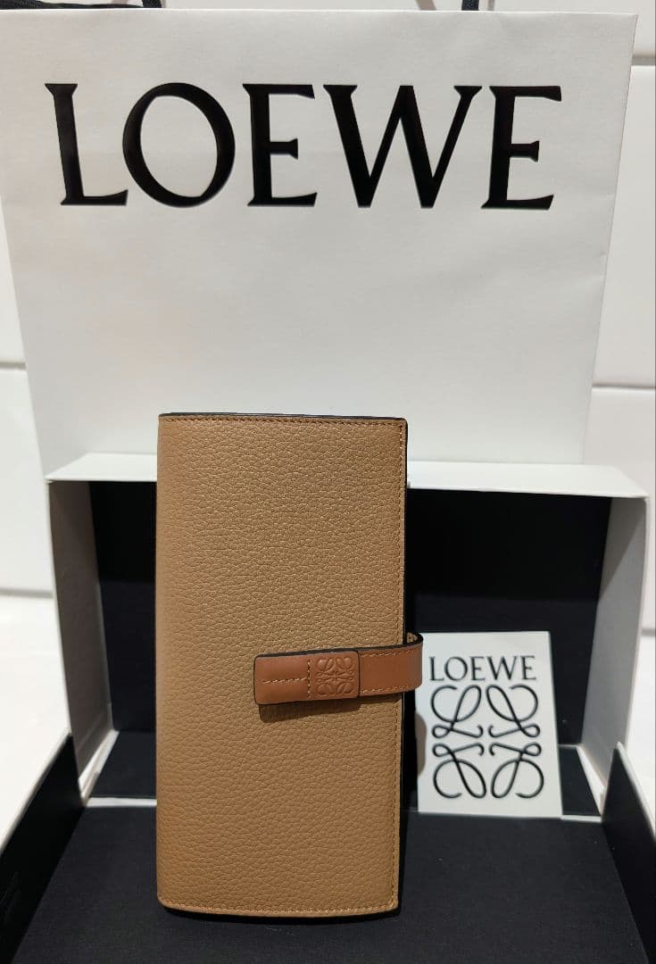 ゆ*き様 【新品未使用】LOEWE　長財布　ロエベ