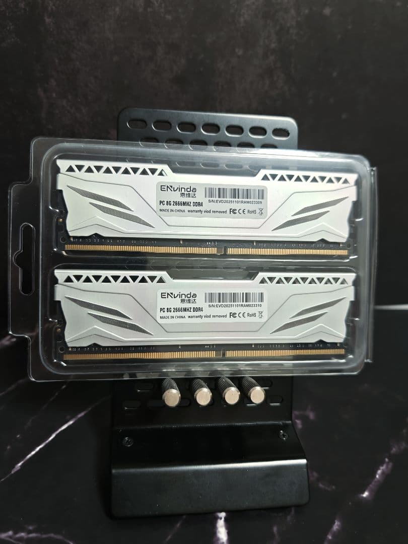 【新品未開封】ENVINDA デスクトップ用DDR4メモリ16GB(8GB×2)