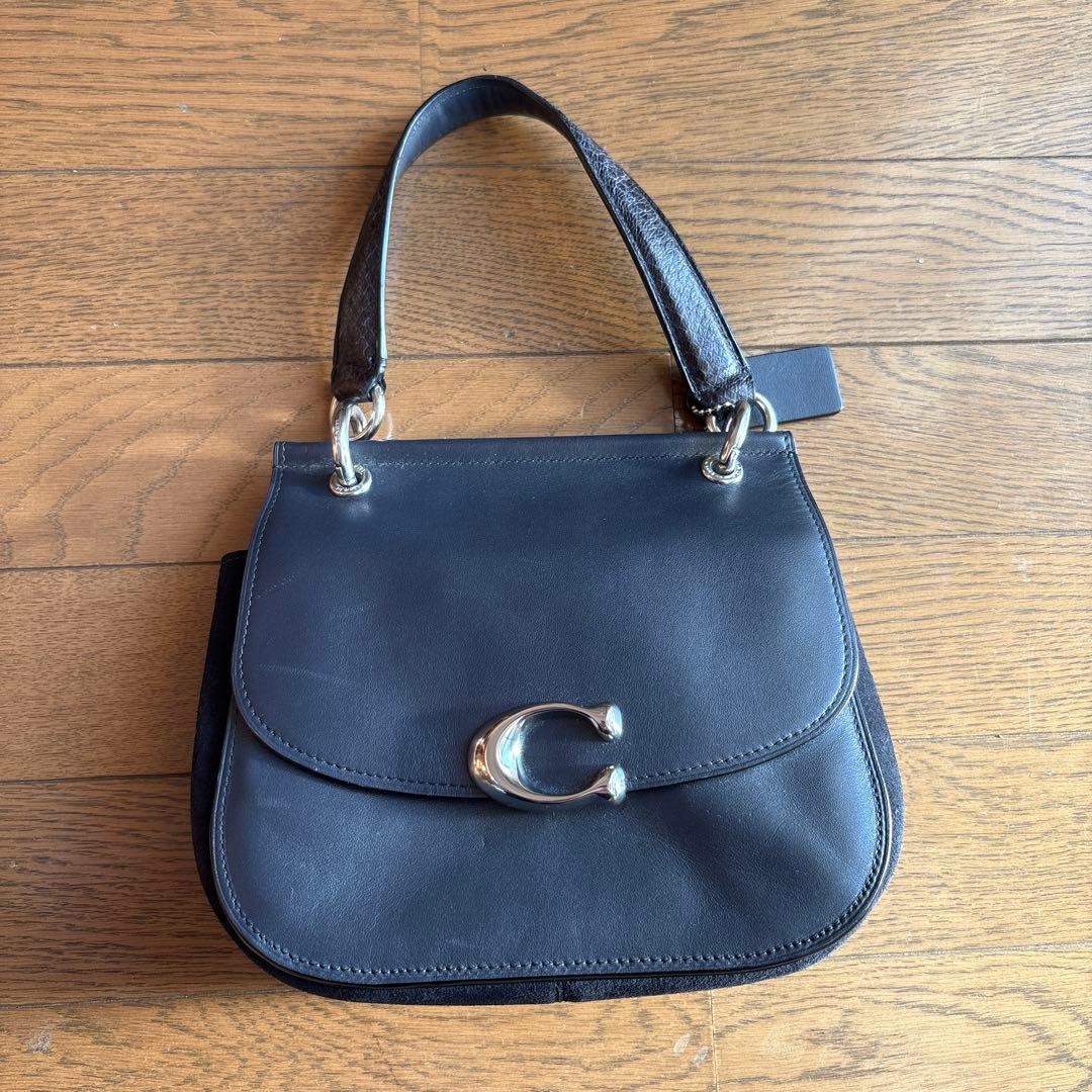 コーチ　ブラックレザーハンドバッグ 2way coach