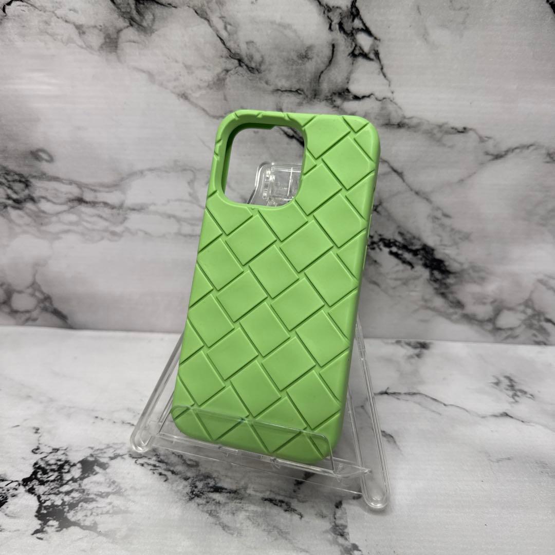 (極美品)大人気、ボッテガ、iPhoneケース、13プロ用、イントレチャート、緑