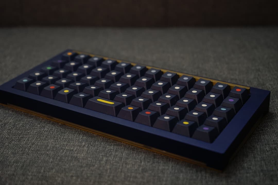 【GB品】自作キーボード Atlas ＋ GMK Dots セット（オーソリニア