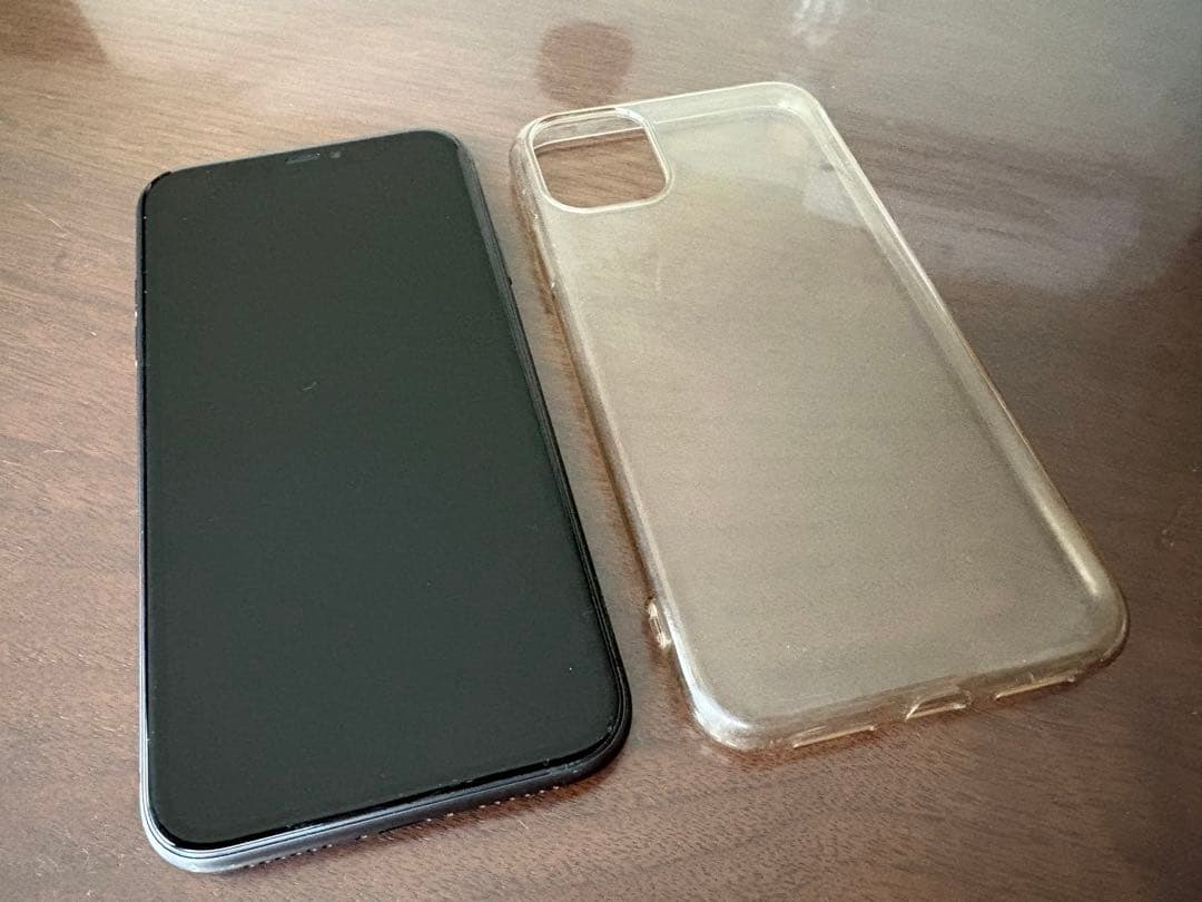 iPhone11 64GB ブラック 本体保護カバー付き 値下げ限界