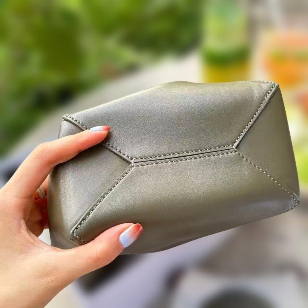 オリーブグリーン本革パズルフォールドミニトート 軽量収納便利 レディース