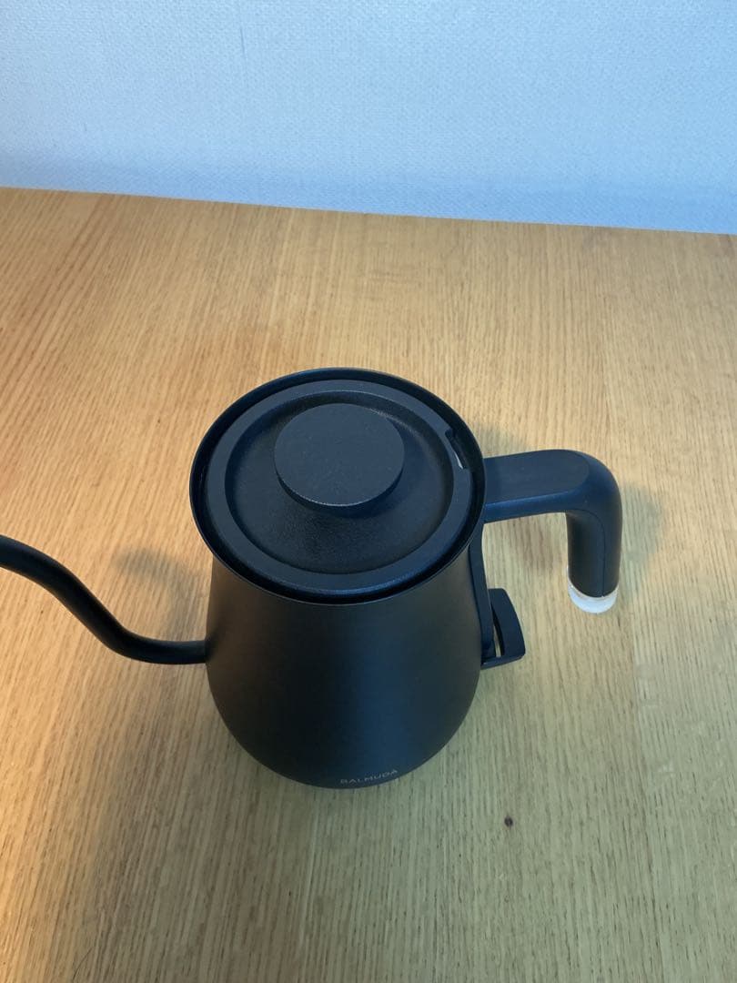 ☆オシャレ！バルミューダ電気ケトル　The PotK07A-BK超美品　送料無料