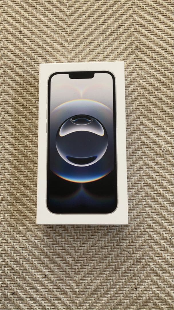 iPhone16e 新品未使用　128GB ホワイト