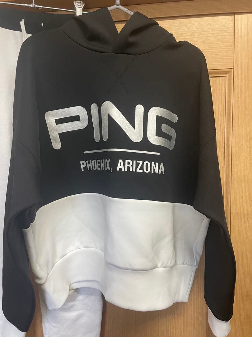 サ*な様 ★新品未使用近★Ping ピン　レディースパーカー