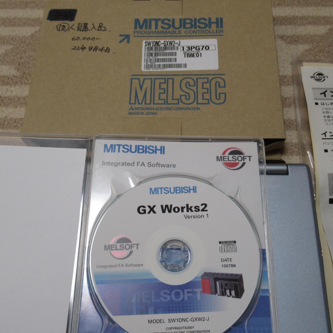 MITSUBISHI GX Works2 CDとインストール済みパソコン