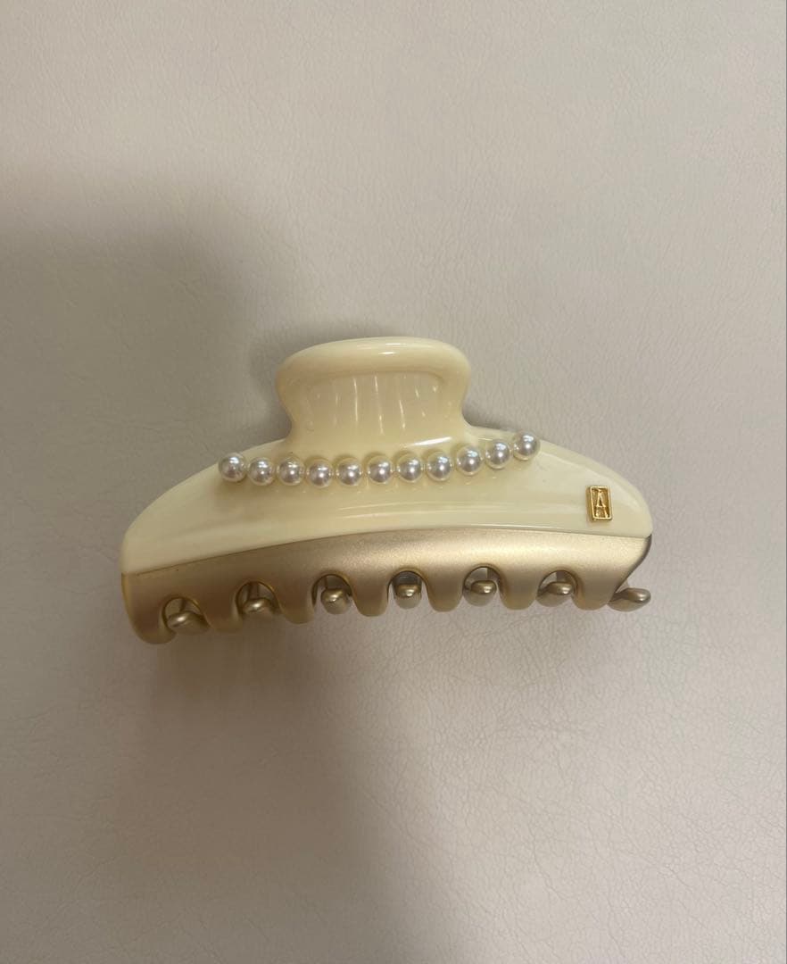 ALEXANDRE DE PARIS アイボリー ヘアクリップ