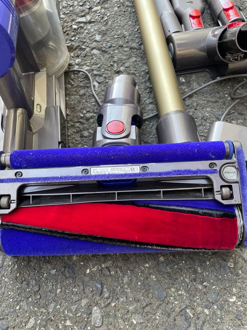 Dyson V8 スティッククリーナー 本体