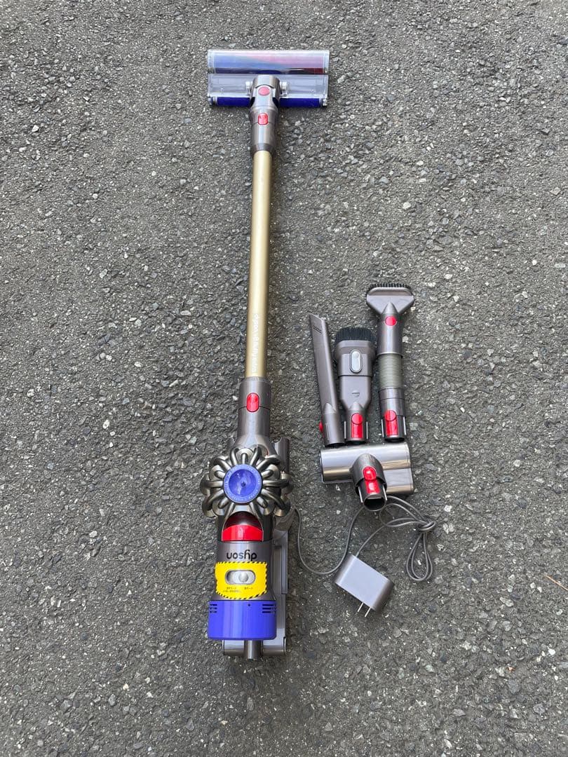 Dyson V8 スティッククリーナー 本体