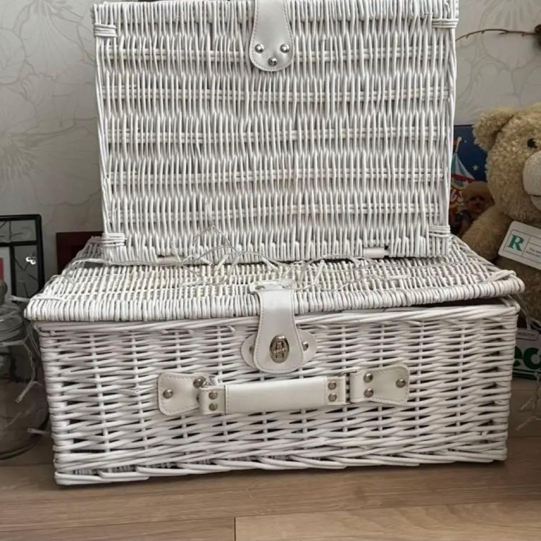 【美品】ピクニックバスケット 蓋付き ホワイト