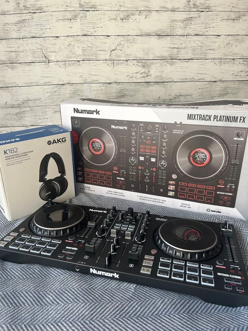 Numark Mixtrack Platinum FX ヘッドホンセット