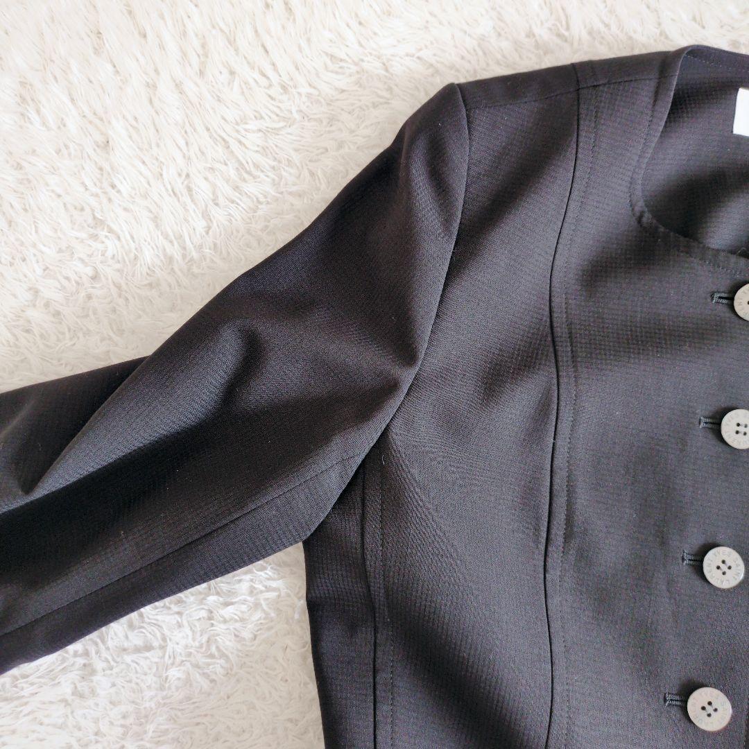 イヴサンローラン　ノーカラースカートスーツ　セットアップ　黒