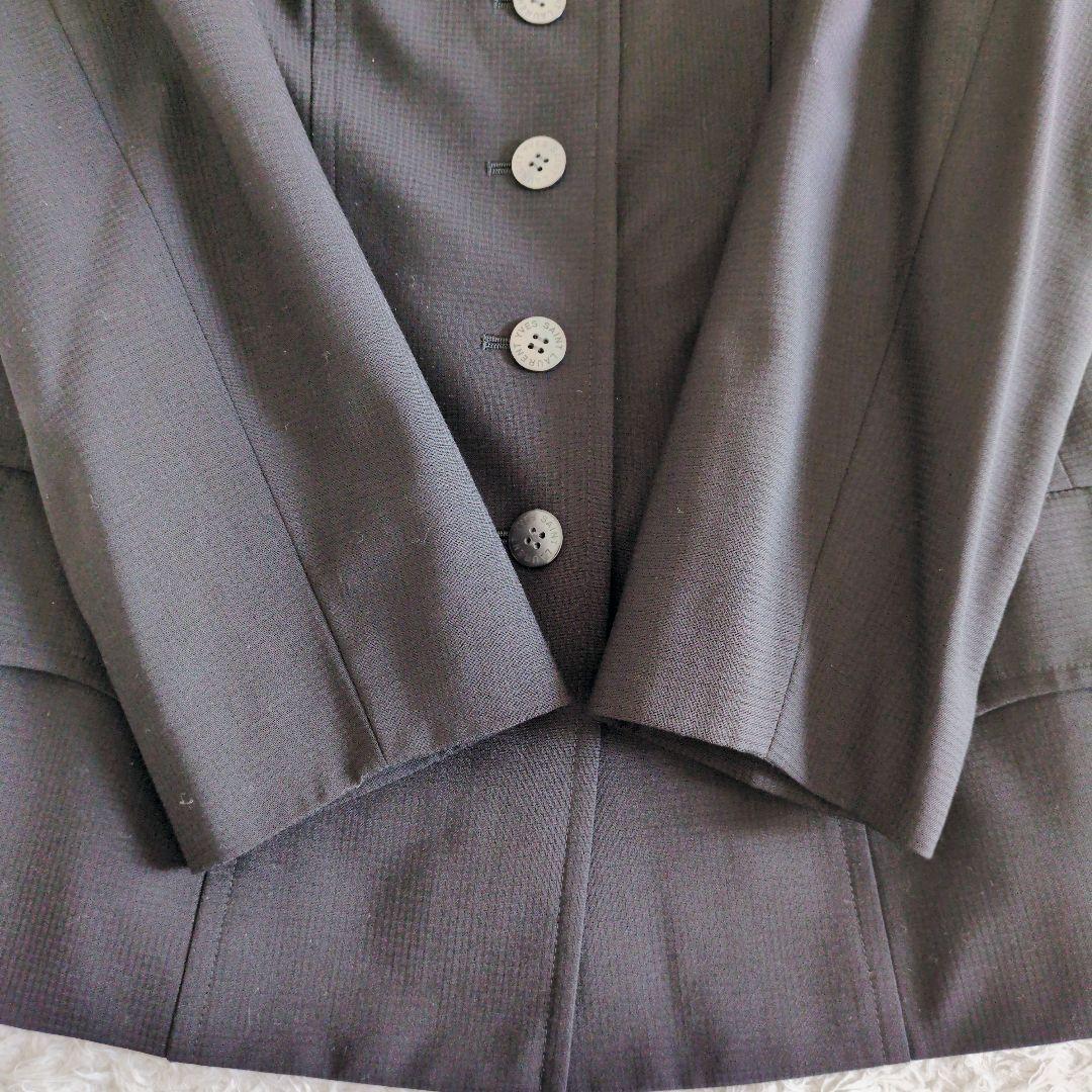 イヴサンローラン　ノーカラースカートスーツ　セットアップ　黒