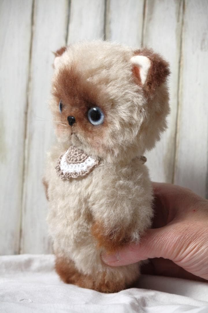 アートドール　ハンドメイド　フェイクファー　シャムの子猫　抱っこぬいぐるみ