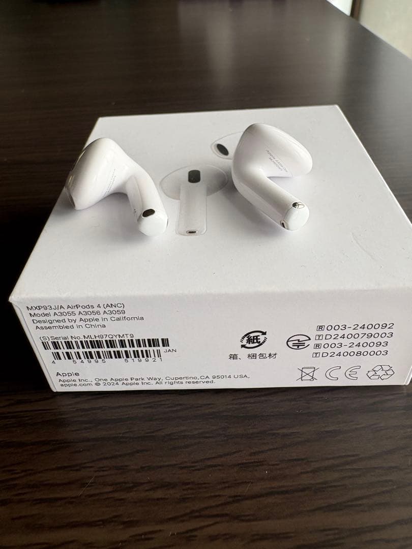 イヤホン Airpods 4 ANC