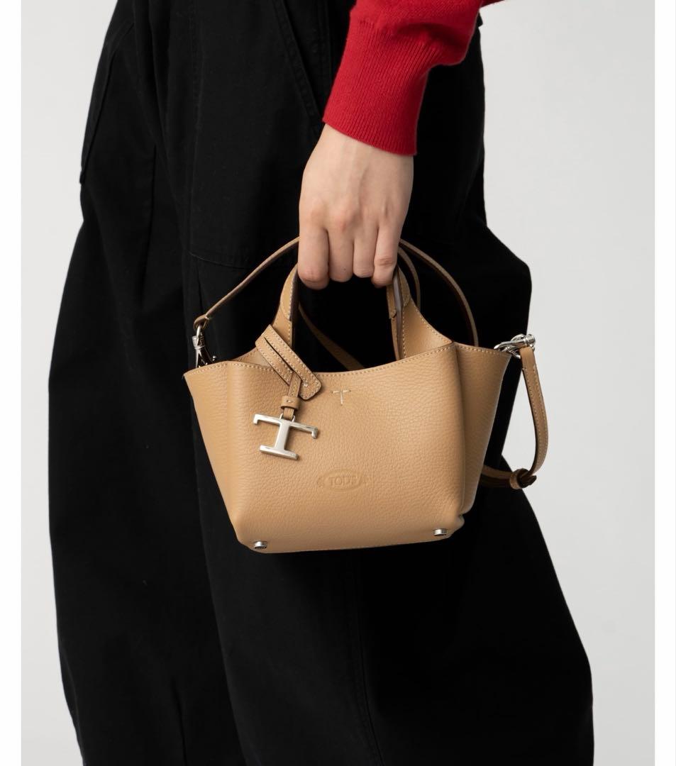 極美品！TOD'S レザーバッグマイクロ　キャメル