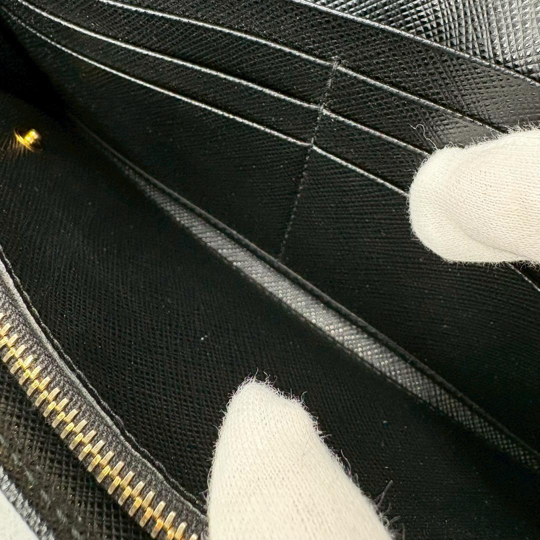 【極美品】PRADA 長財布 三角ロゴ サフィアーノレザー パスケース付き 箱付