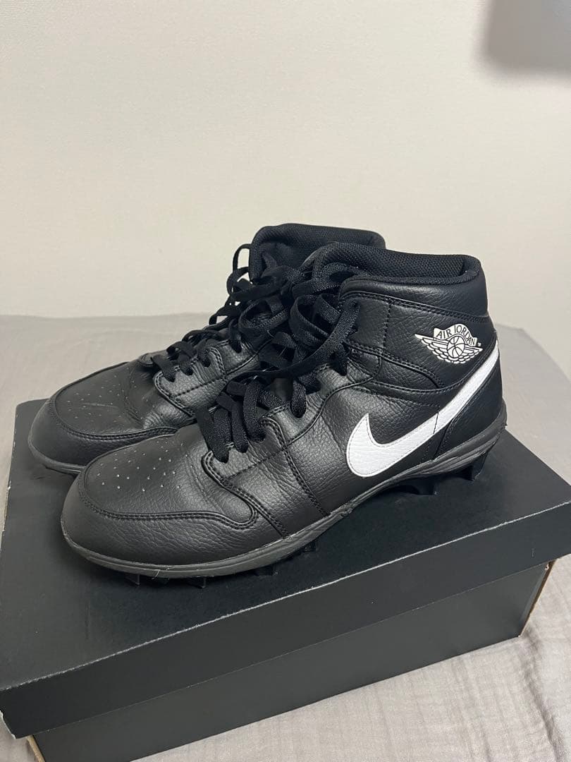 [日本未発売] 28.5cm Nike ジョーダン　アメフト　スパイク　ブラック