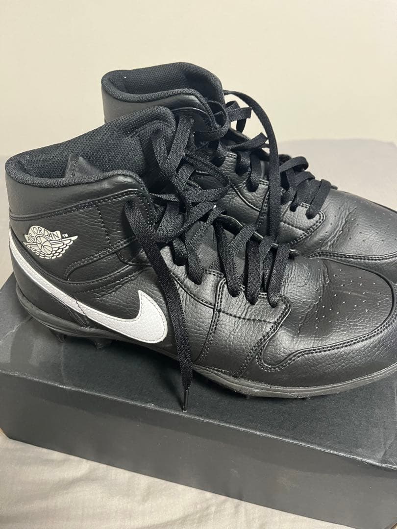 [日本未発売] 28.5cm Nike ジョーダン　アメフト　スパイク　ブラック