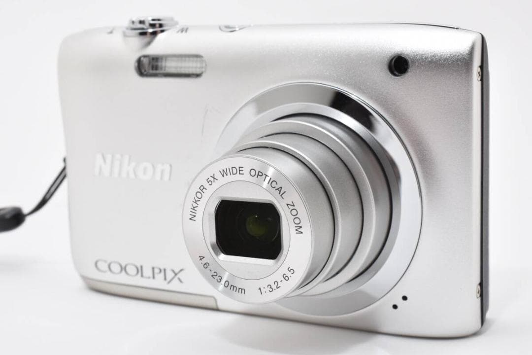 美品 ニコン　Nikon COOLPIX A100 シルバー ＃A284
