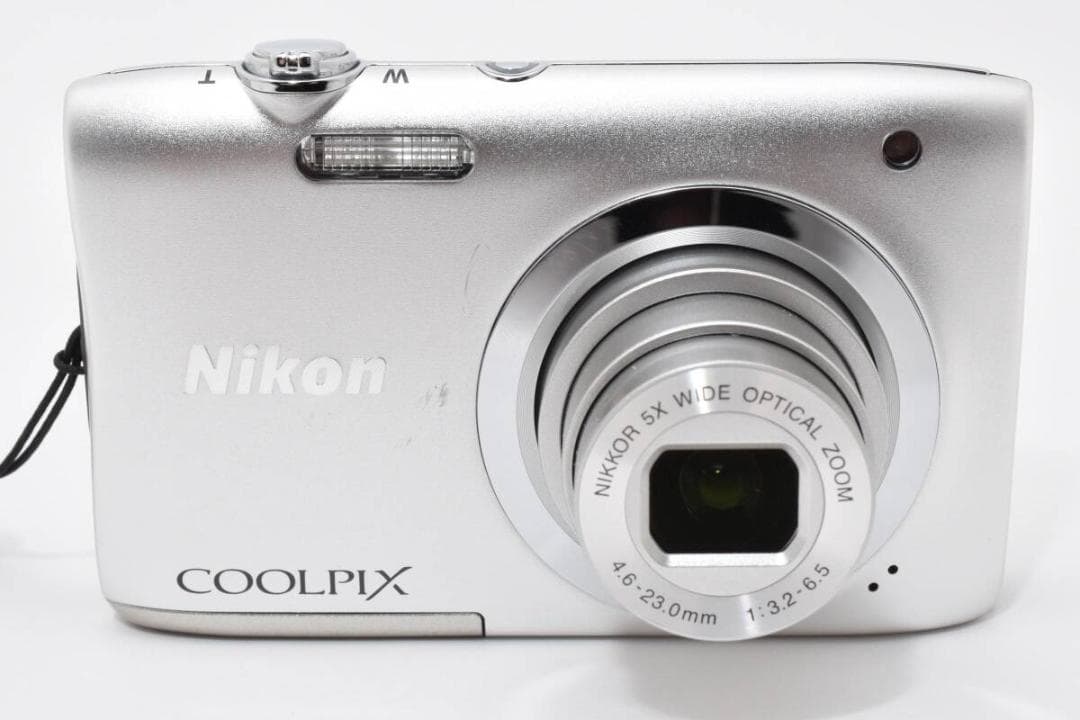 美品 ニコン　Nikon COOLPIX A100 シルバー ＃A284