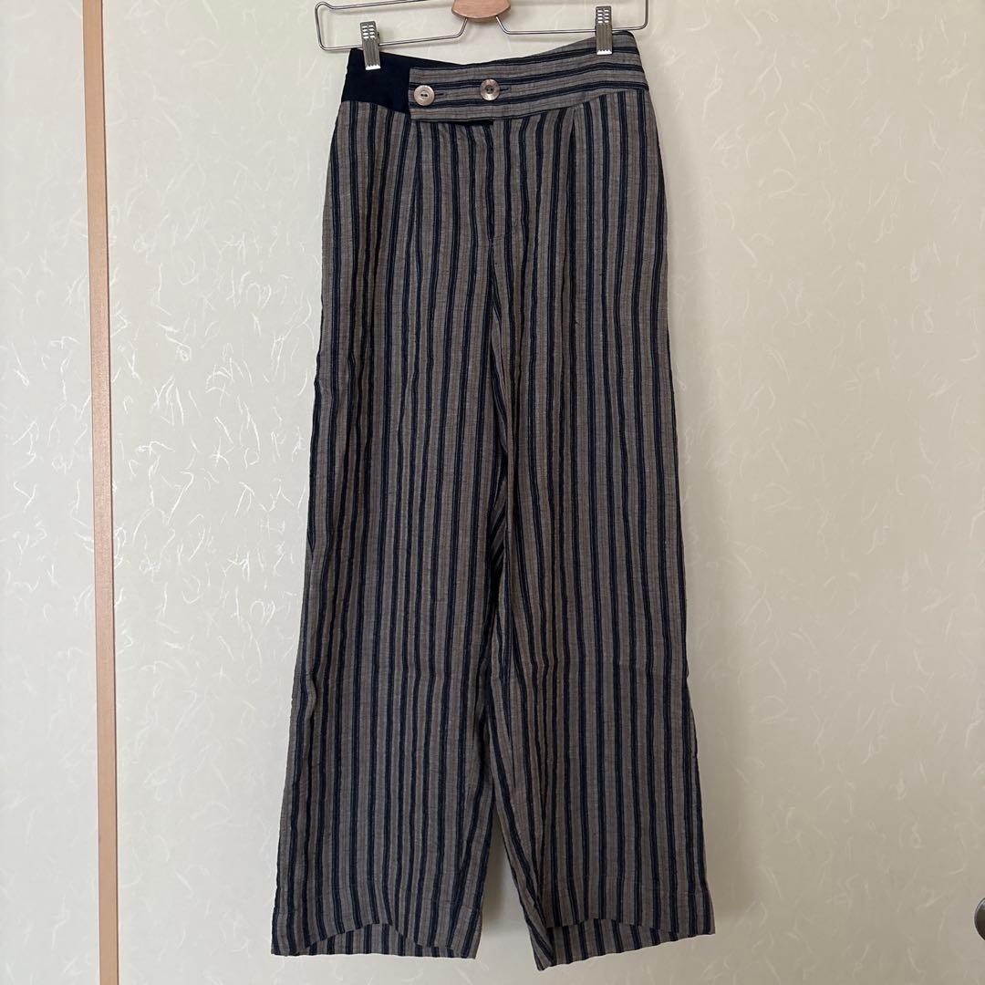 ストライプ ワイドパンツ ボタン付き