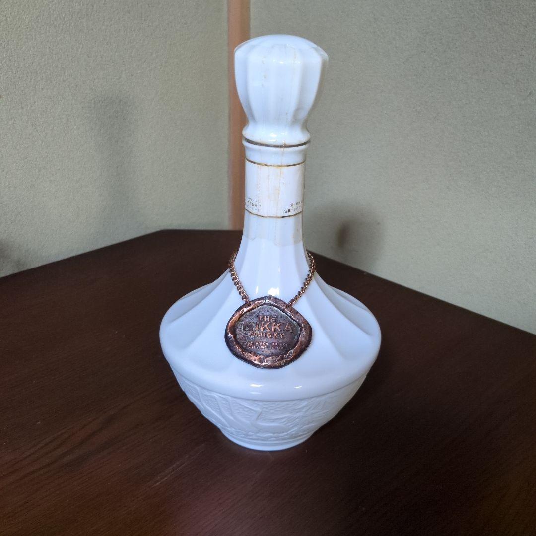古酒 ニッカ 鶴 特級 760ml 陶器ボトル