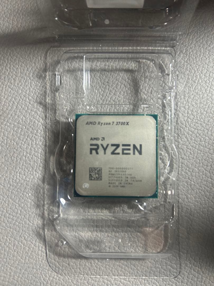 AMD Ryzen 7 3700X CPU パソコンパーツ PCパーツ