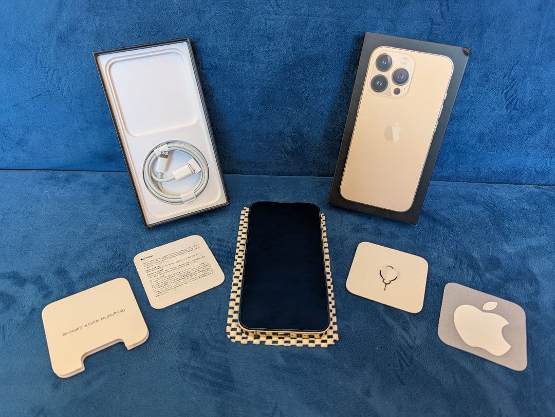 Apple iPhone13pro ゴールド　256GB モデル:A2636